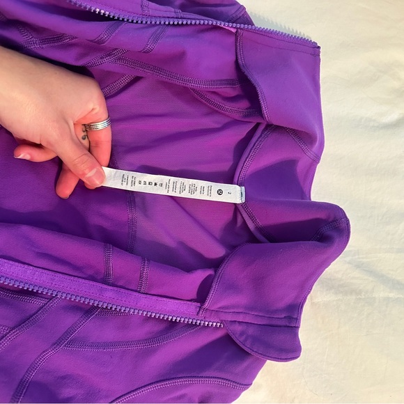 Lululemon define jacket size 2 - Picture 4 of 4